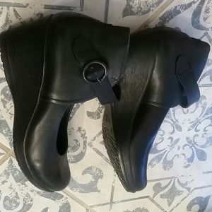 Dansko Rebel Ankle Strap Wedge 39